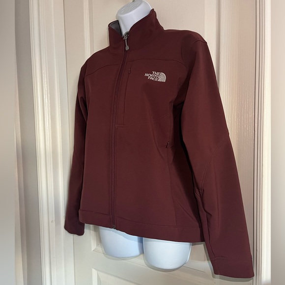 THE NORTH FACE Apex Jacket - Picture 2 of 4